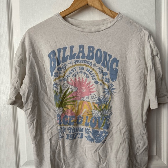 Billabong Vintage Graphic Tee in Cream with Blue and Pink - Picture 1 of 5
